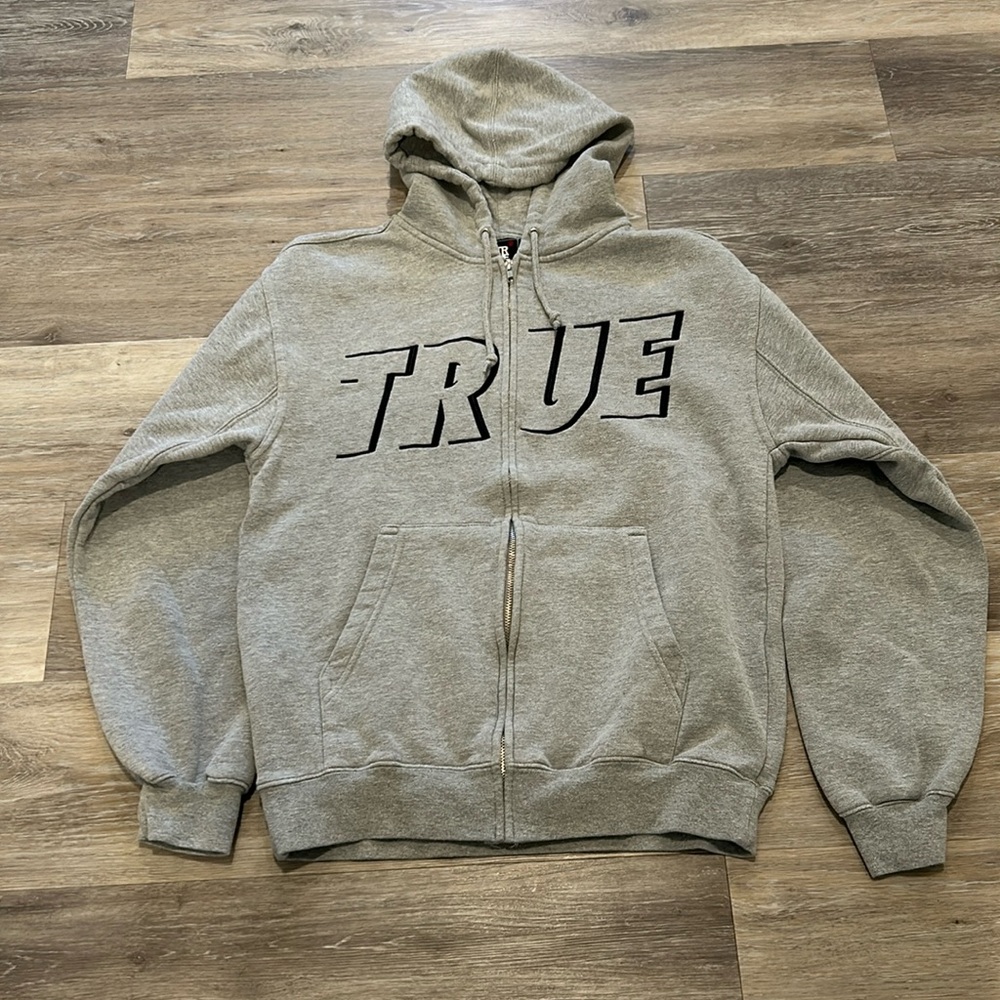 True zip hoodie